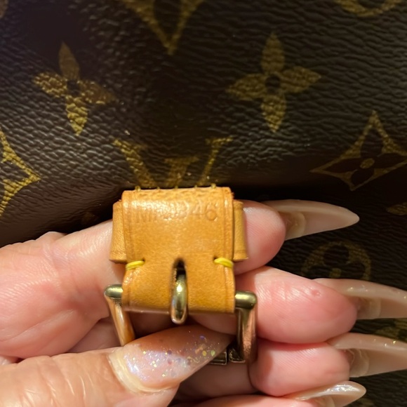 Louis Vuitton Rivoli Monogram Satchel GM 16x12x5 large size! 15L in the middle - Picture 9 of 9